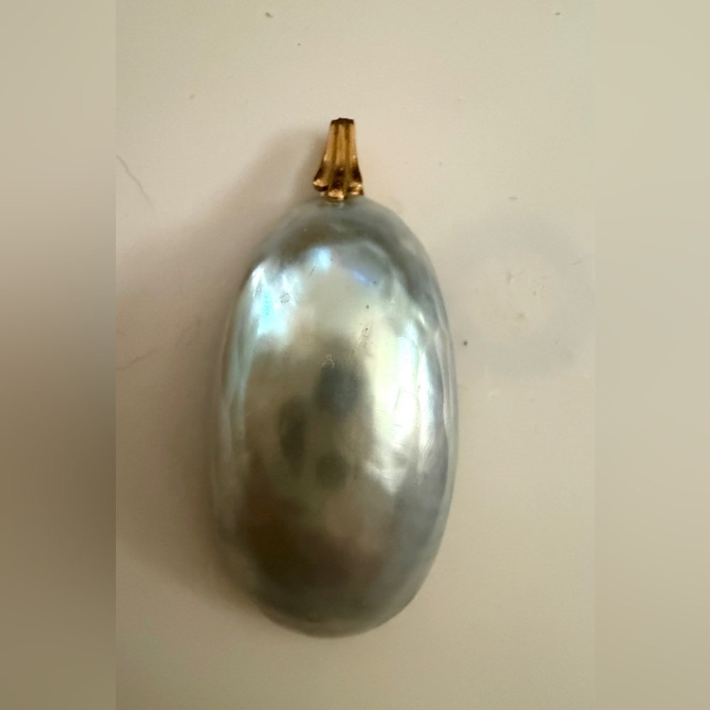 Elegant Shell light blue Pendant
